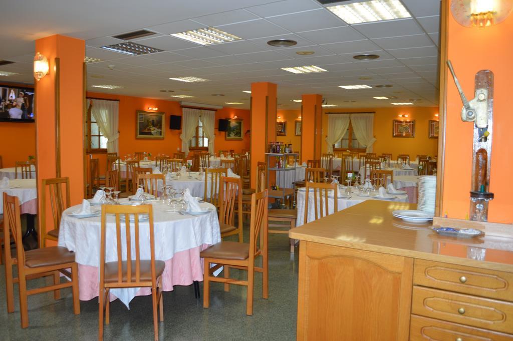 Hotel Don Pelayo Arbos Экстерьер фото